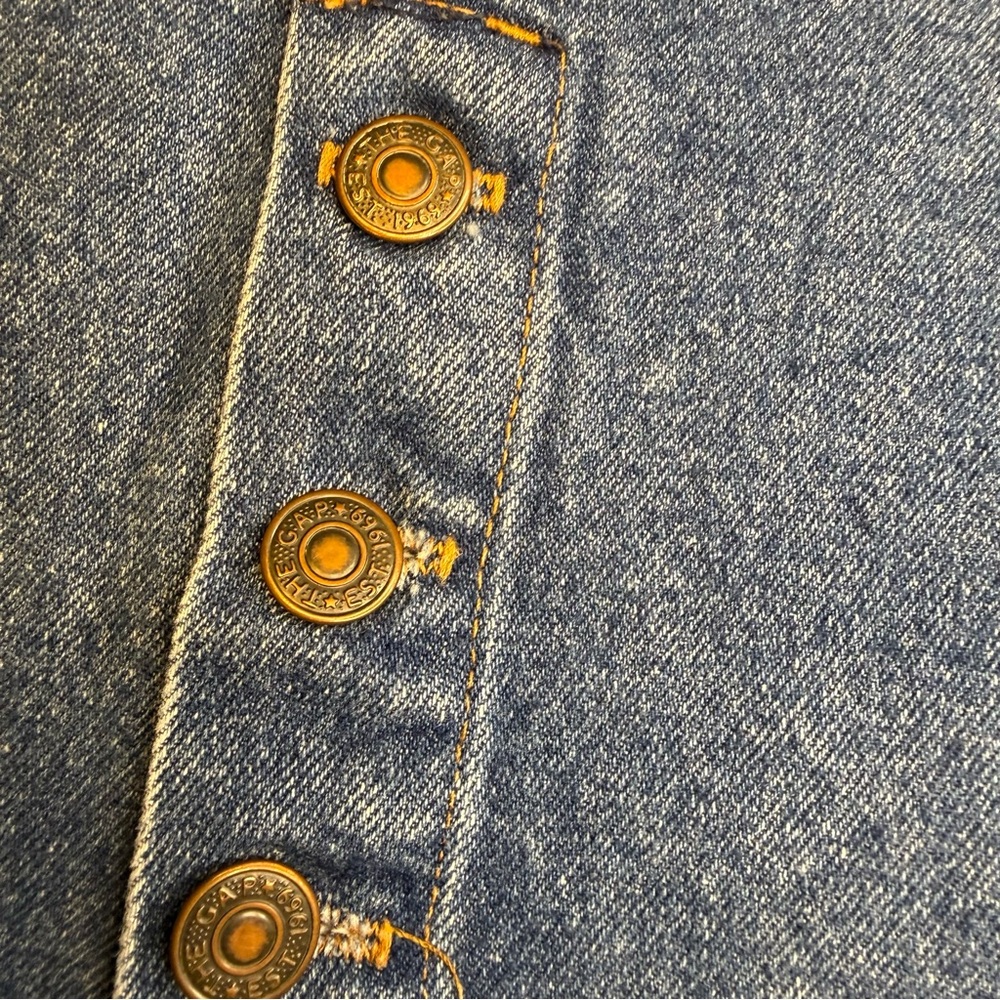 GAP Denim Skirt VINTAGE 80/90s 100% Cotton, USA made Button Back Detail Women's - Picture 11 of 16